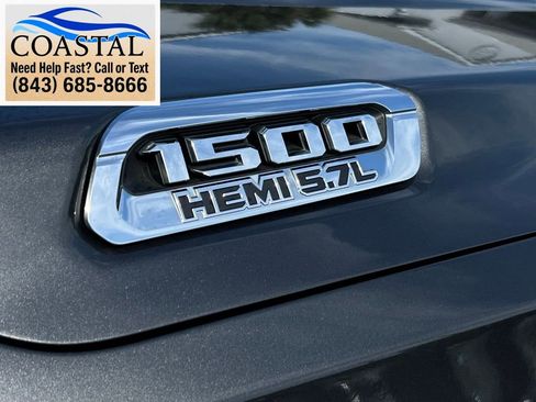 Used 2019 RAM 1500 Laramie AWD/4WD image 32