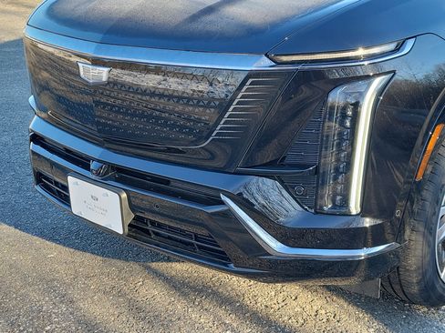 New 2026 Cadillac Vistiq Sport image 14