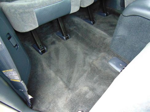 Used 2002 Chevrolet Blazer LS w/ Preferred Equipment Group image 16