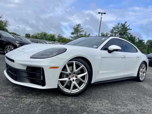 Used 2024 Porsche Panamera 4 AWD/4WD image 35