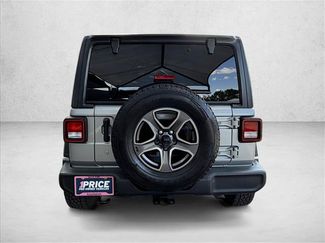 Used 2018 Jeep Wrangler Unlimited Sport S AWD/4WD video 3