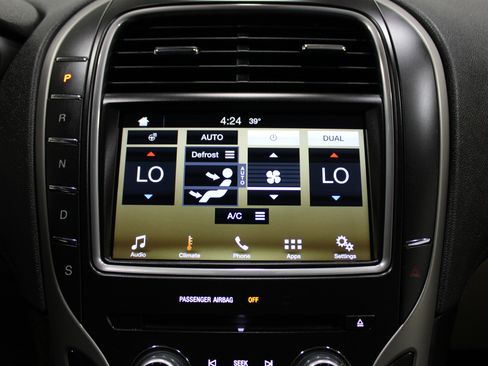 Used 2016 Lincoln MKX Select w/ Climate Package image 17