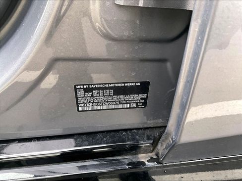 Used 2026 BMW i5 eDrive40 w/ M Sport Package image 32