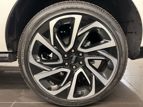 New 2026 Lincoln Navigator Black Label AWD/4WD image 7