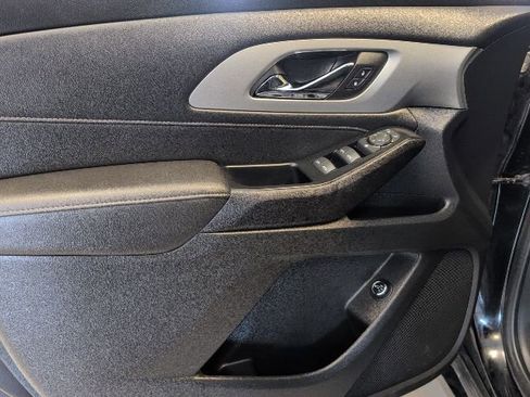 Used 2023 Chevrolet Traverse LT w/ LPO, Floor Liner Package AWD/4WD image 14
