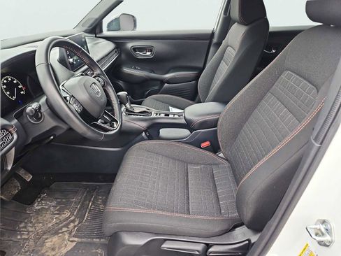 Certified 2026 Honda HR-V Sport image 28