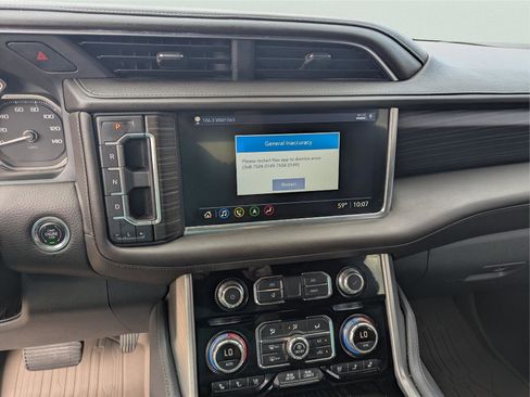 Used 2021 GMC Yukon Denali w/ Denali Premium Package image 20