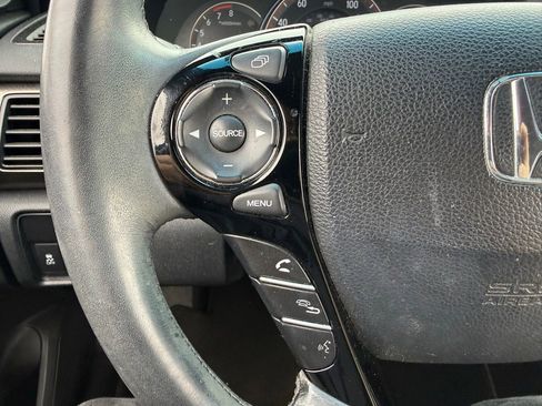 Used 2016 Honda Accord EX-L image 12