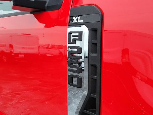 New 2026 Ford F250 XL w/ XL Off-Road Package image 12
