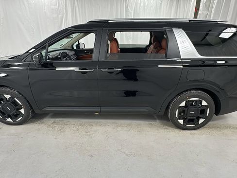 New 2026 Kia Carnival EX image 6