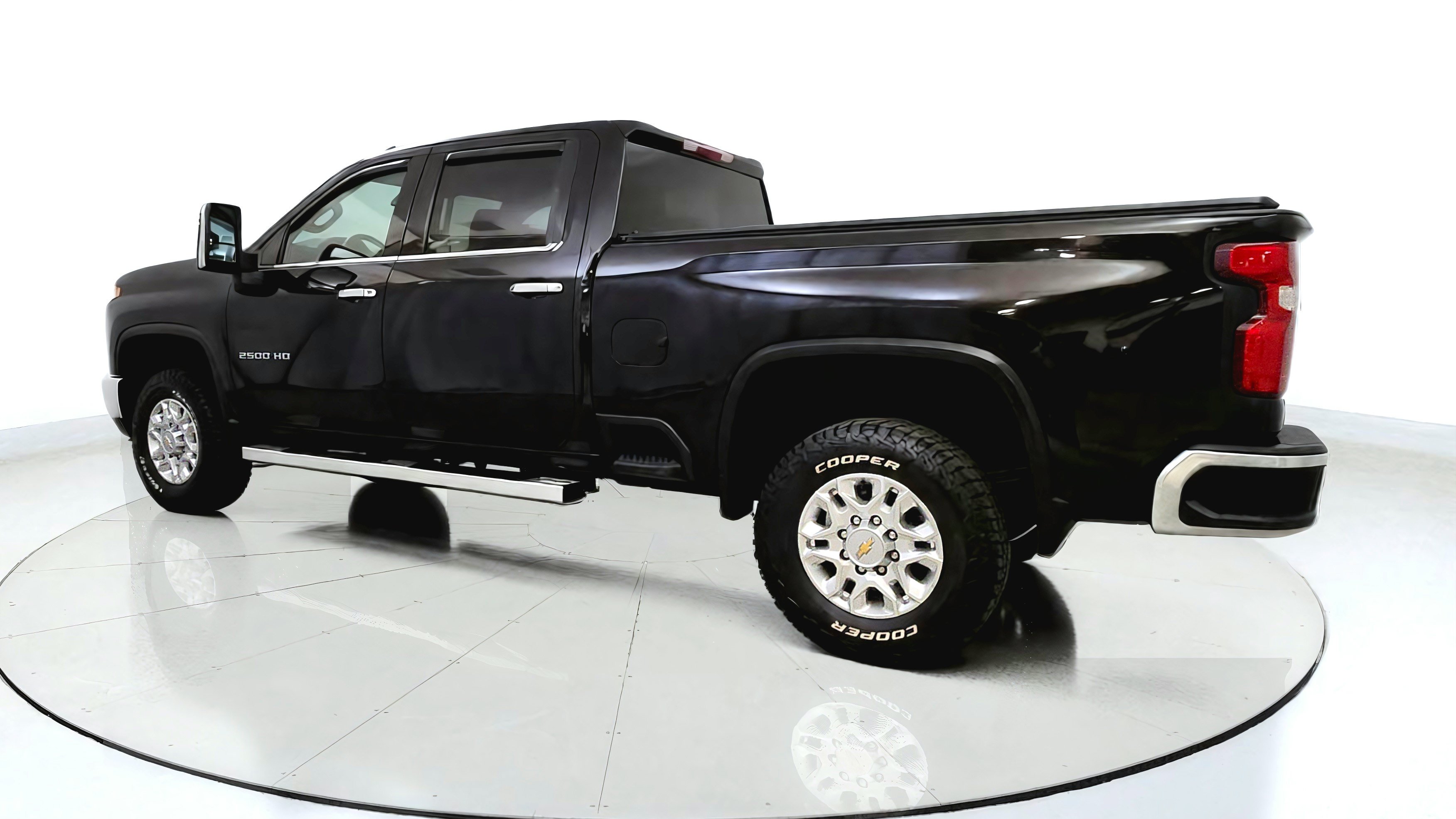 Used 2024 Chevrolet Silverado 2500 LTZ AWD/4WD image 5