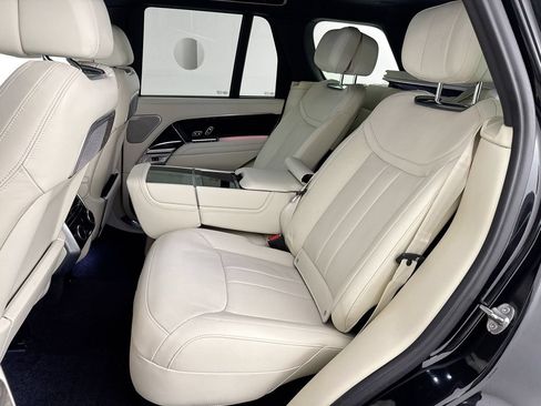 Certified 2025 Land Rover Range Rover Autobiography AWD/4WD image 25