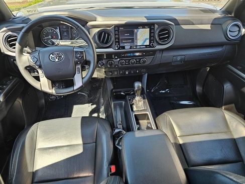 Certified 2021 Toyota Tacoma TRD Sport w/ TRD Premium Sport Package AWD/4WD image 17