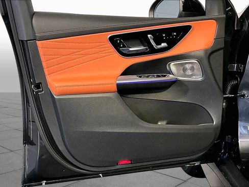 New 2026 Mercedes-Benz GLC 300 4MATIC image 11