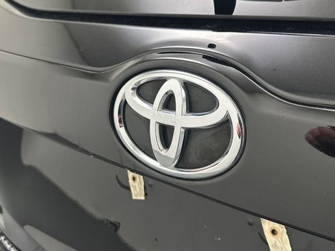 Used 2016 Toyota Highlander XLE AWD/4WD image 20
