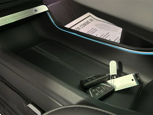 Used 2024 Cadillac Lyriq Luxury w/ LPO, Floor Liner Package image 38