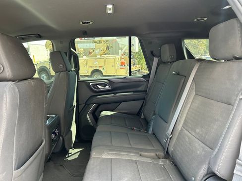 Used 2023 Chevrolet Tahoe LS image 13