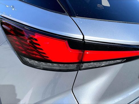 New 2026 Lexus RX 450h AWD w/ Convenience Package image 12