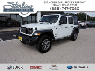 Used 2025 Jeep Wrangler Unlimited Sport AWD/4WD video 1