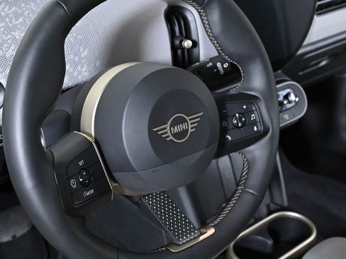 Certified 2025 MINI Cooper S image 14