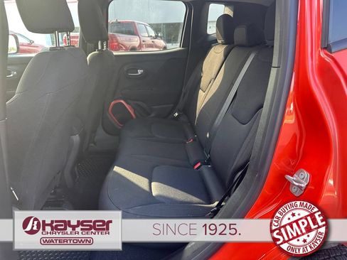 Used 2018 Jeep Renegade Sport w/ Power & Air Group AWD/4WD image 14