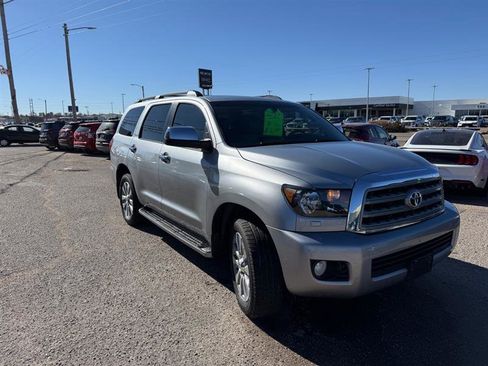 Used 2014 Toyota Sequoia Limited image 4