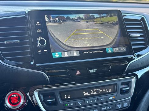 New 2026 Honda Ridgeline Black Edition image 9