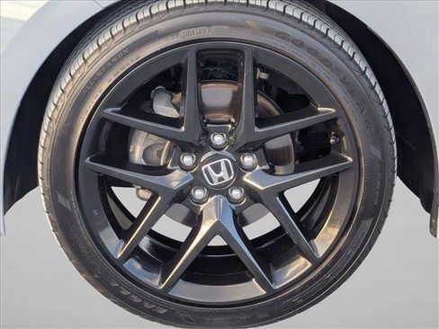 Used 2023 Honda Civic Sport image 22