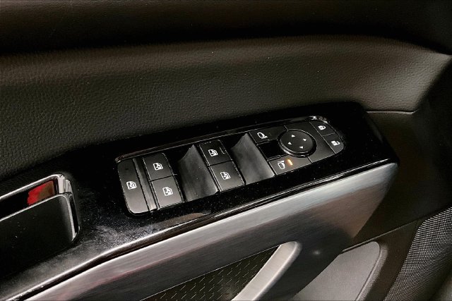 Used 2024 Nissan Pathfinder SL AWD/4WD image 40