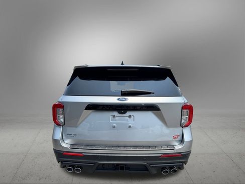 Used 2024 Ford Explorer ST w/ Equipment Group 401A image 8