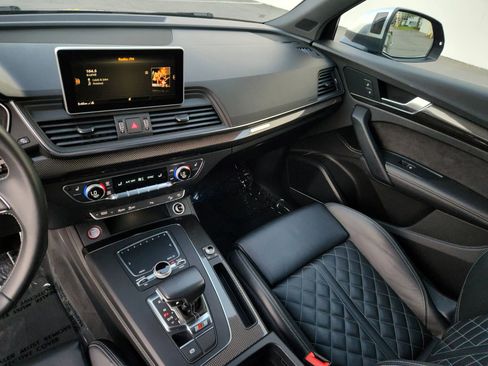 Used 2018 Audi SQ5 Premium Plus w/ Navigation Package image 11
