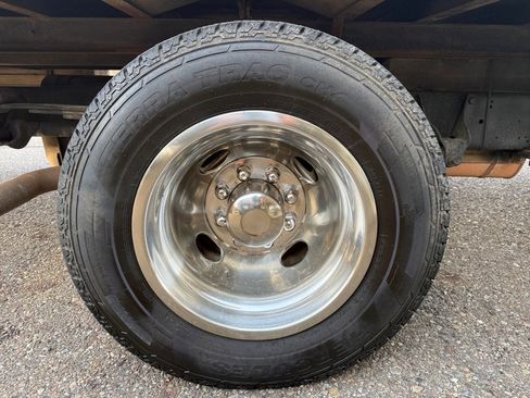 Used 2016 Ford E-350 and Econoline 350 Super Duty RWD image 27