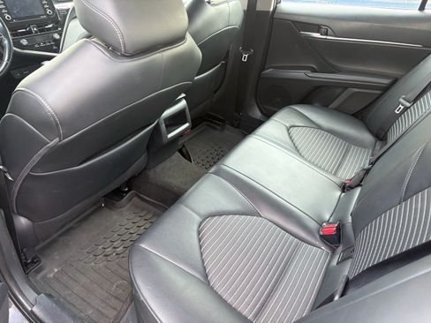 Used 2021 Toyota Camry SE FWD image 7