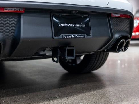 Certified 2025 Porsche Macan S image 25