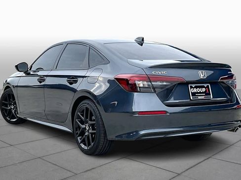 Used 2025 Honda Civic Sport image 11