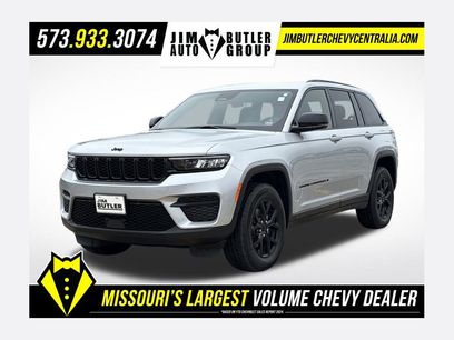 Used 2025 Jeep Grand Cherokee Altitude
