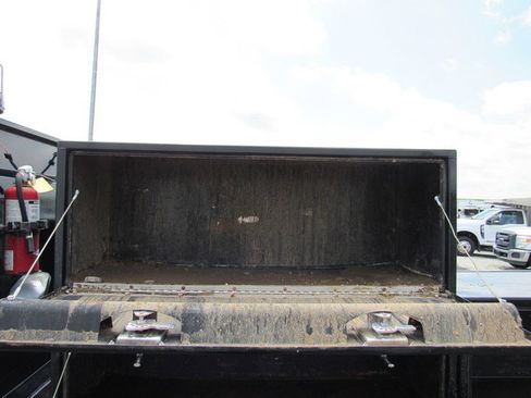 Used 2020 Ford F550 2WD Crew Cab Super Duty image 24