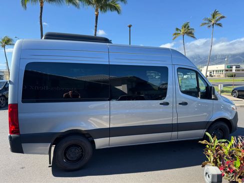 New 2025 Mercedes-Benz Sprinter 2500 image 9