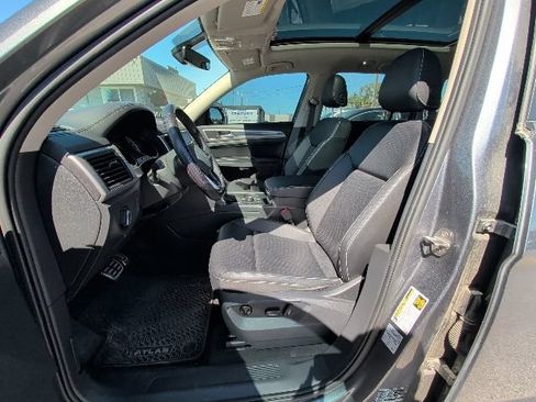 Used 2021 Volkswagen Atlas SE AWD/4WD image 3