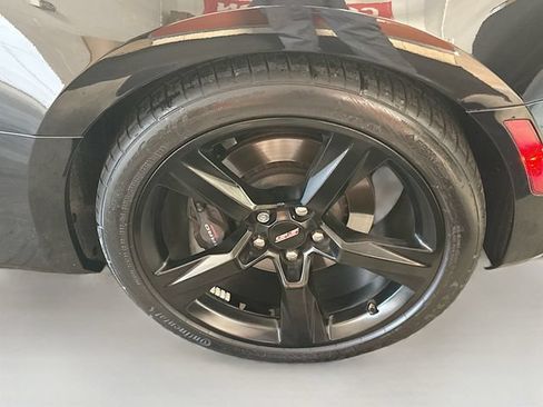 Used 2018 Chevrolet Camaro SS RWD image 30