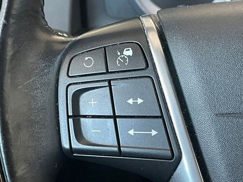 Used 2013 Volvo XC60 T6 AWD/4WD image 9