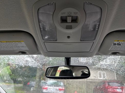 Used 2015 Toyota Prius Four FWD image 25