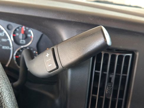 Used 2024 GMC Savana 2500 w/ Driver Convenience Package image 14