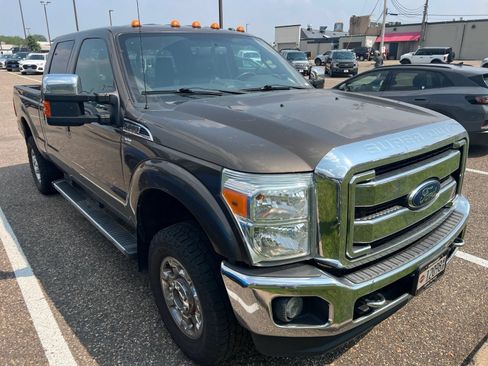 Used 2016 Ford F250 Lariat w/ Chrome Package AWD/4WD image 2