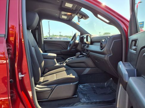 Used 2024 Chevrolet Colorado Trail Boss w/ Advanced Trailering Package AWD/4WD image 22
