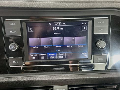 Used 2023 Volkswagen Jetta Sport FWD image 19