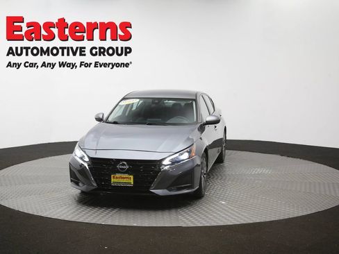 Used 2023 Nissan Altima 2.5 SV FWD image 52
