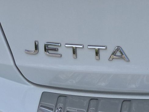 Used 2022 Volkswagen Jetta S FWD image 16