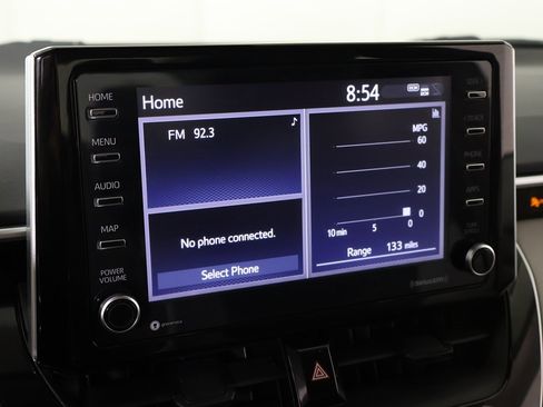 Used 2021 Toyota Corolla LE image 38