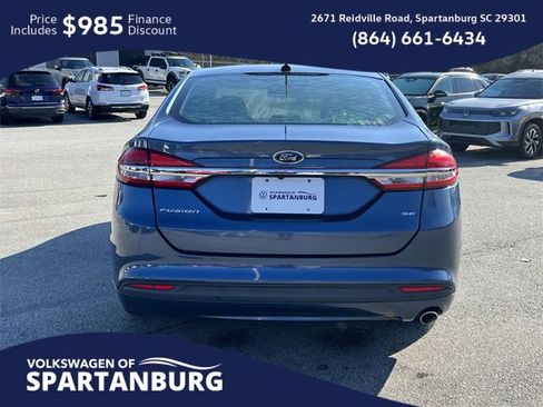 Used 2018 Ford Fusion SE image 4